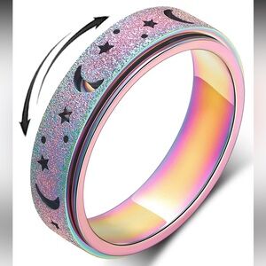 New Moon and star spinner ring size 8